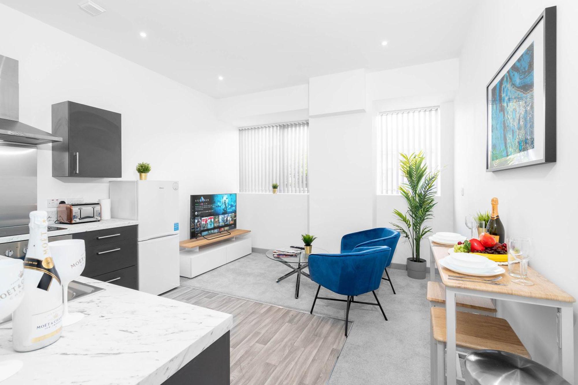 Modern Apartment In Brierley Hill - Secure Parking - Wifi & Netflix - Excellent Value - 11O Zewnętrze zdjęcie