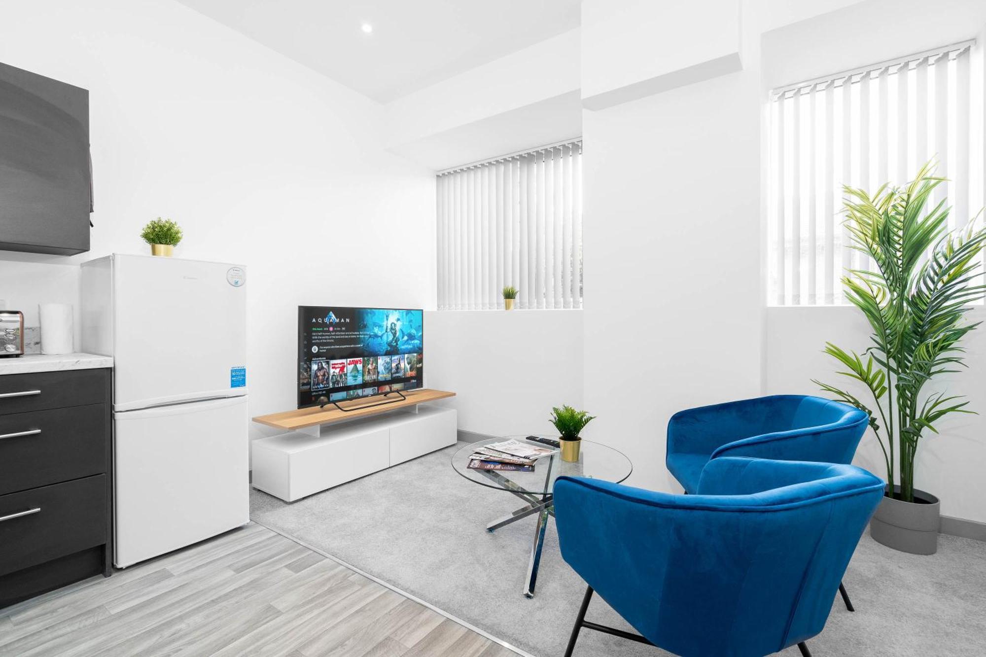 Modern Apartment In Brierley Hill - Secure Parking - Wifi & Netflix - Excellent Value - 11O Zewnętrze zdjęcie